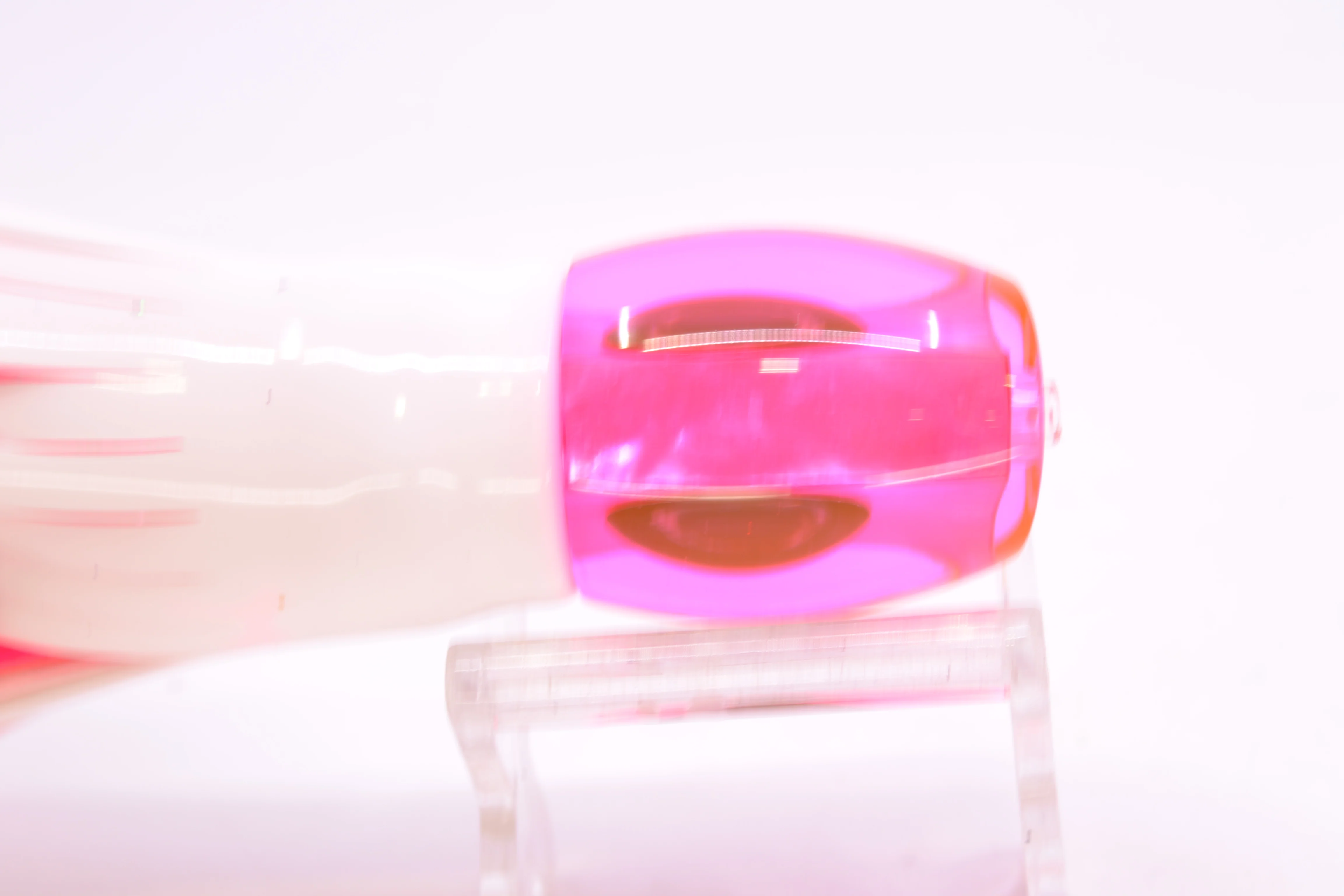 Moyes Lures Pink MOP Taxi Eyes NEW Small Blaster 9" 4.5oz Skirted White/Pink - Image 5